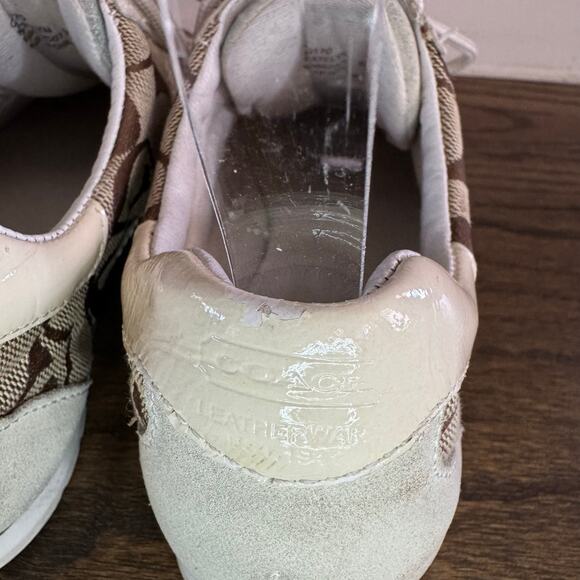 Coach Katelyn Tan and White Signature sneakers Women's size 5 - Picture 8 of 8